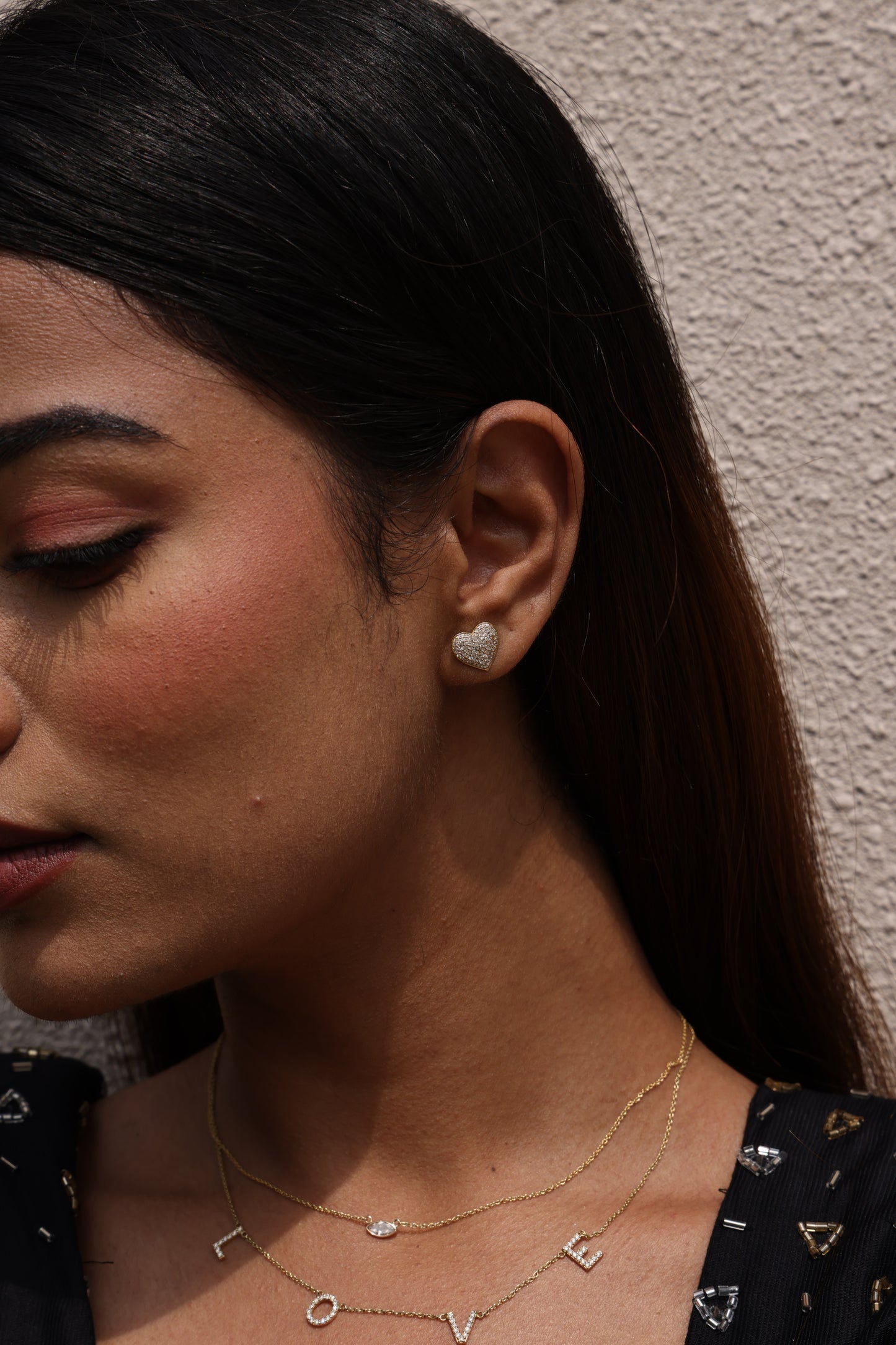 DIAMOND HEART STUD EARRINGS